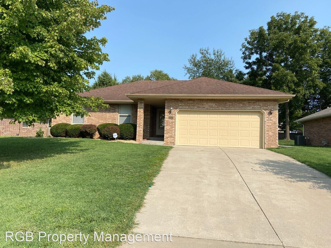 3 br, 2 bath House 4404 S. Hemlock House Rental in Springfield, MO
