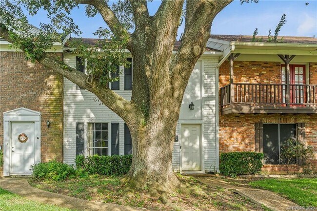 Building Photo - 10011 Smitherman Dr