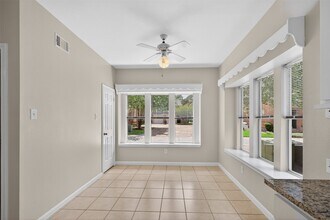 Building Photo - 5515 Strack Rd