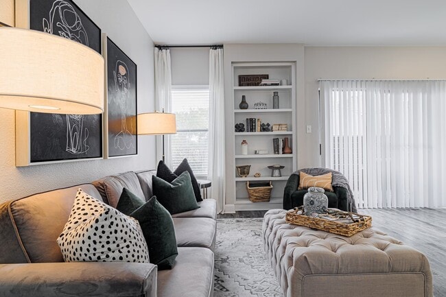 Foto del edificio - Save Big | 1 Month Free + $1,000 Off!