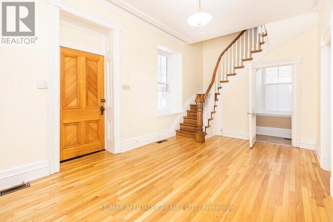 Photo du bâtiment - 64 Clyde St