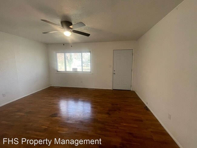 Building Photo - 4 br, 1 bath House - 819 N Forest Ave