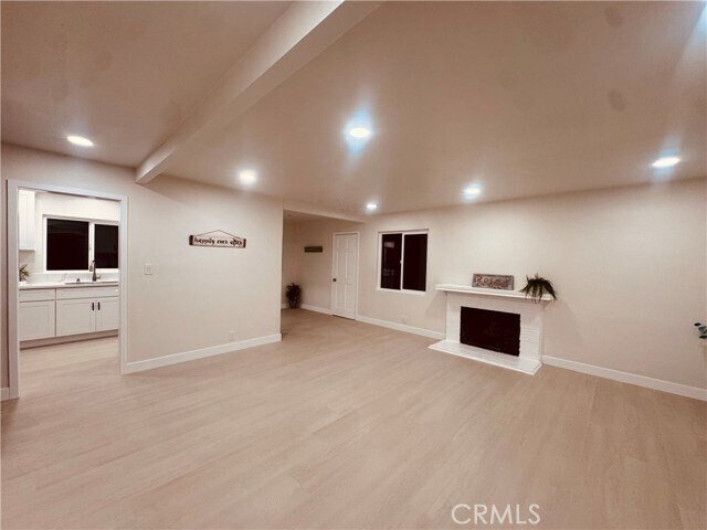 Foto del edificio - 12431 Merrill St