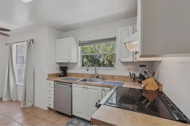 Foto del edificio - 2564 Woodgate Blvd