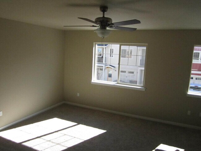 Foto del edificio - Charming 3 Story Town Home for Rent