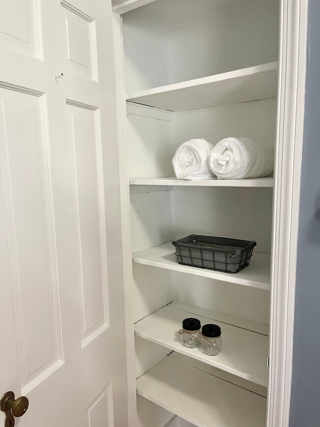 Linen closet - 2 Cambridge Rd