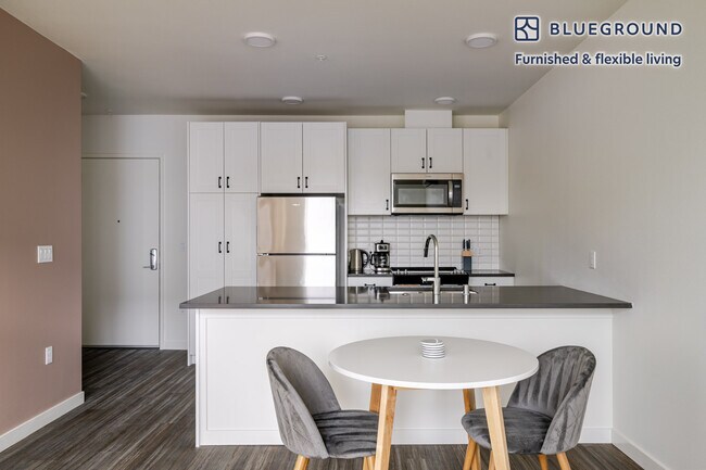 Foto del edificio - 1000 E Yesler Wy