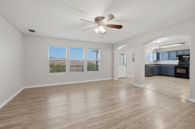 Building Photo - 4BR Home with Open Living Area & Included Appliances