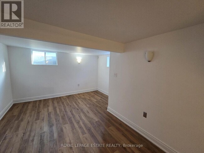 Building Photo - 19 Orley Ave