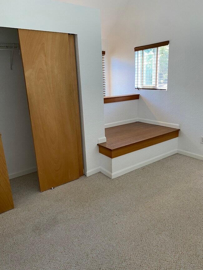 Dormitorio tipo loft - 8400 25th Avenue Southwest