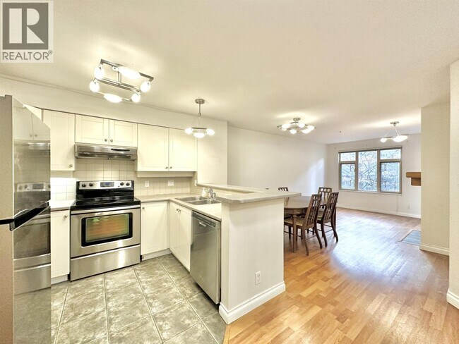 Photo du bâtiment - 18 Smokey Smith Pl