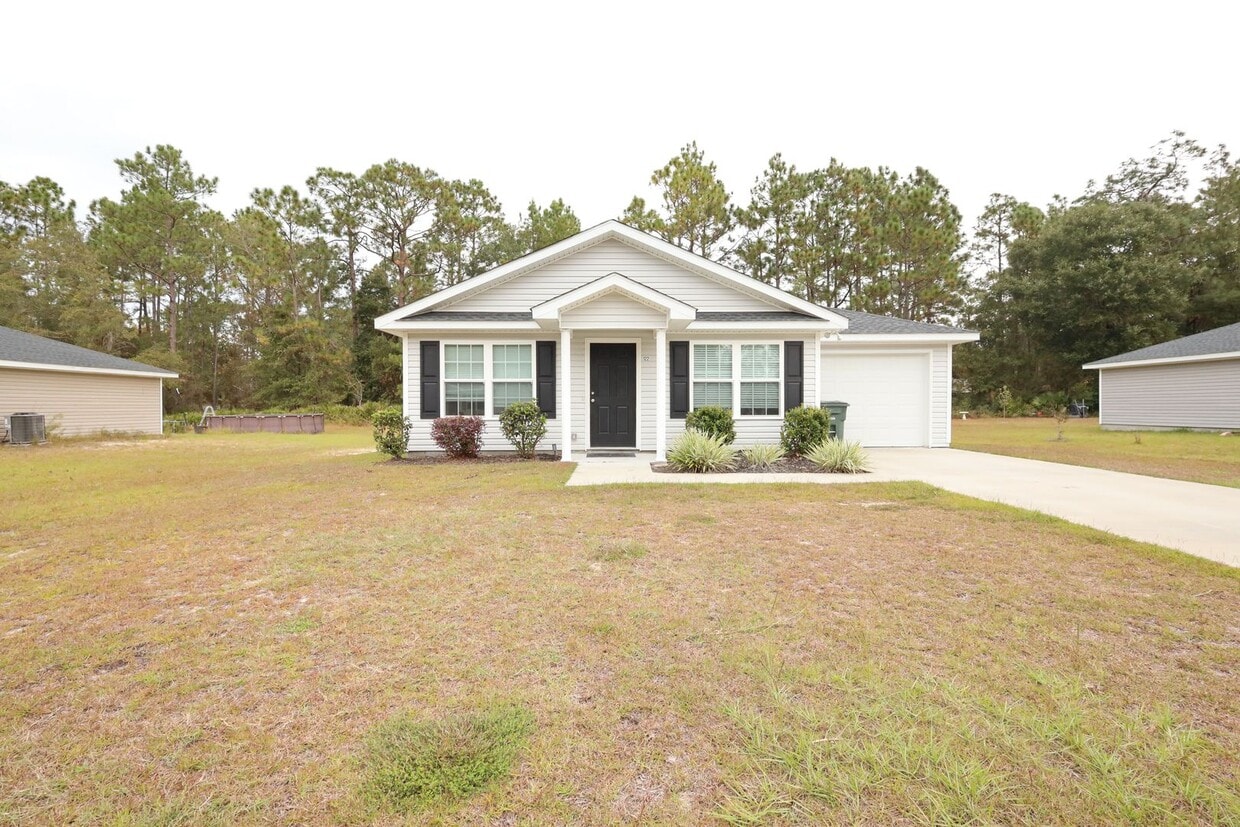 Primary Photo - 3bd 2ba HOME FOR RENT!