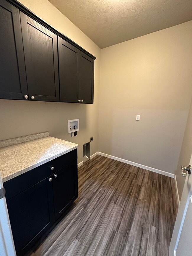 Foto del edificio - 3 Bedroom Townhouse!