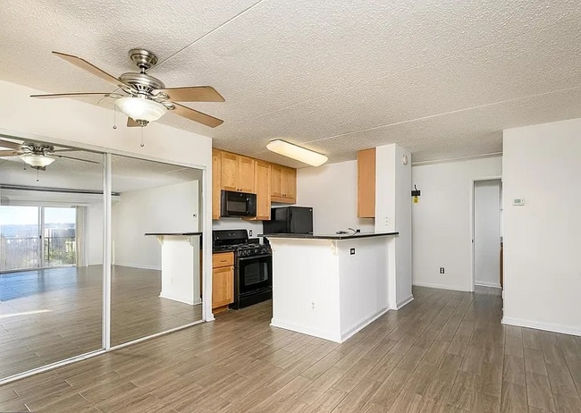 Building Photo - 75 S Reynolds St