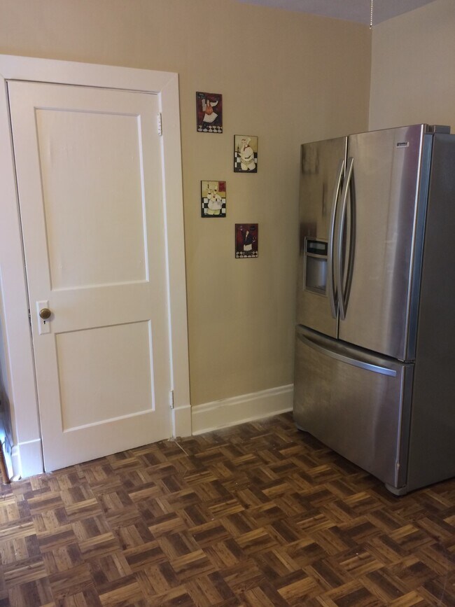 517 vid - 519 Vine St