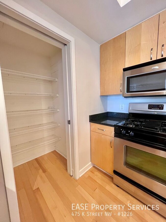 Building Photo - 475 K St NW