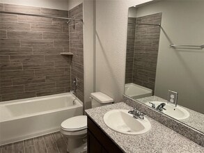 Building Photo - 24807 Oakheath Arbor Ln