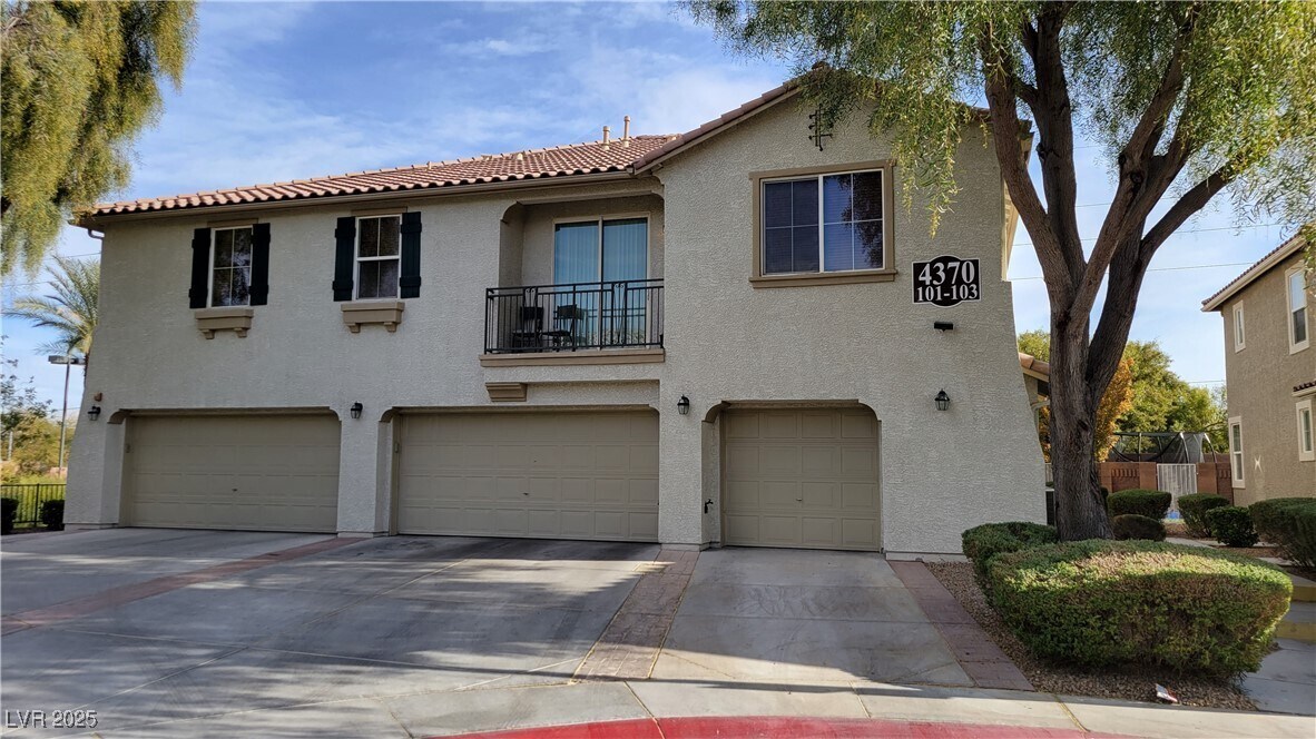 Foto principal - 4370 Westbury Square St