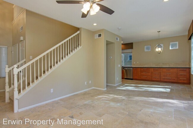 Building Photo - 2 br, 2.5 bath House - 525 Whitesage Road