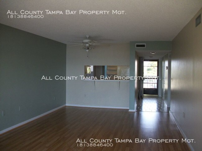 Foto del edificio - 8251 Brent St