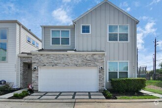 Building Photo - 8821 Hollister Pine Ct