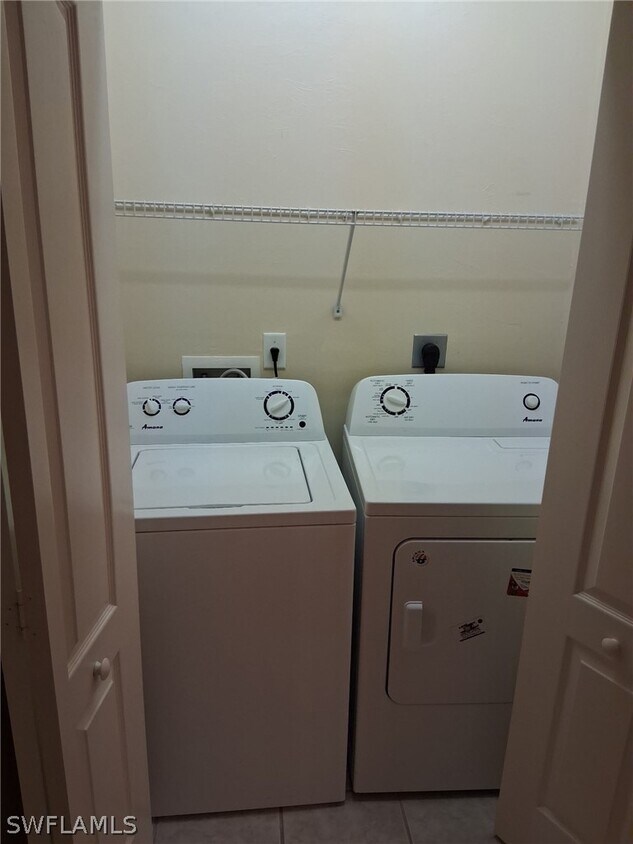 Foto del edificio - 2710 Cypress Trace Cir