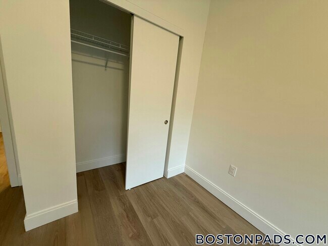 Building Photo - 1079 Commonwealth Ave