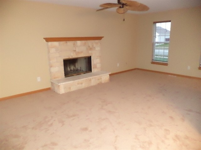 3618 Applewood Drive House For Rent In Waukesha Wi Apartments Com