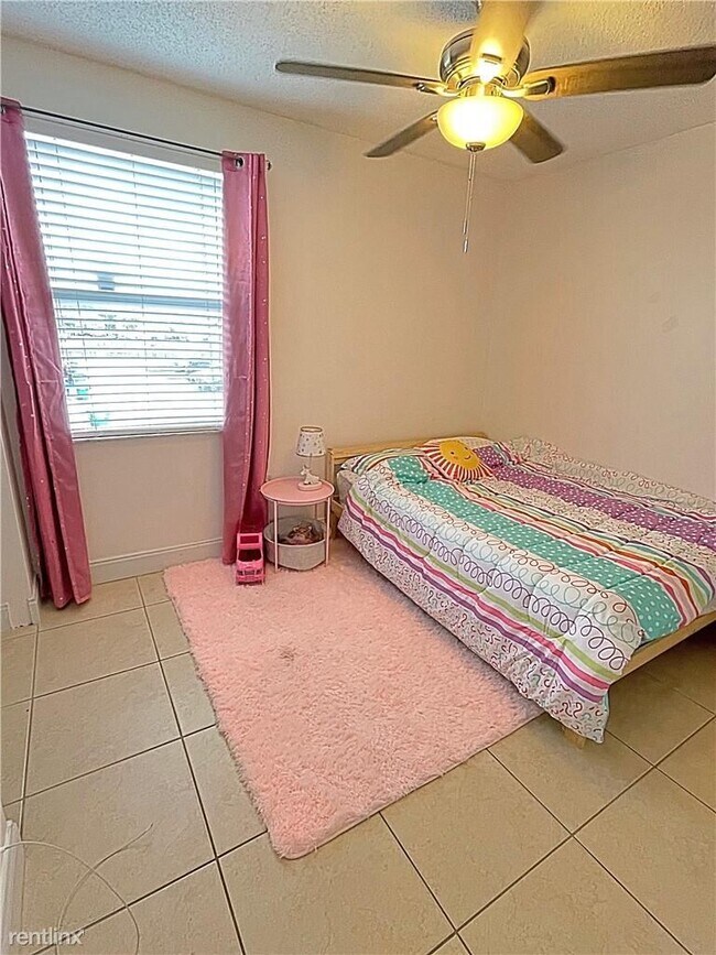 Foto del edificio - 3 br, 2.5 bath House - 5277 NW 188th St