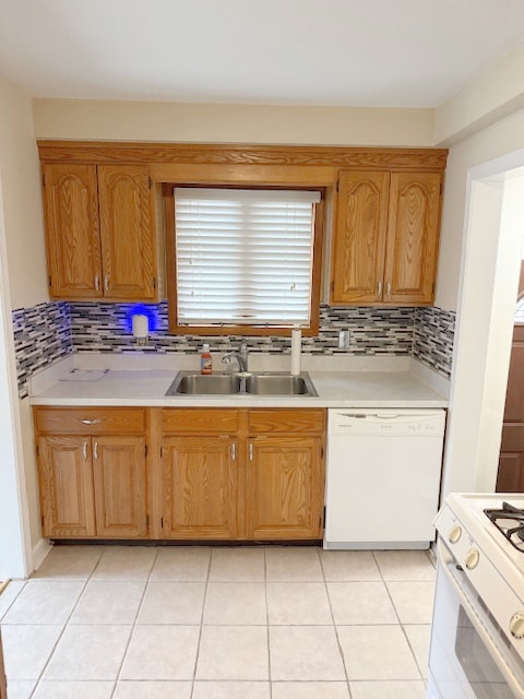 Foto del edificio - 22835 Buckingham St