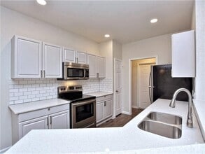 Building Photo - 21511 Pershing Ave