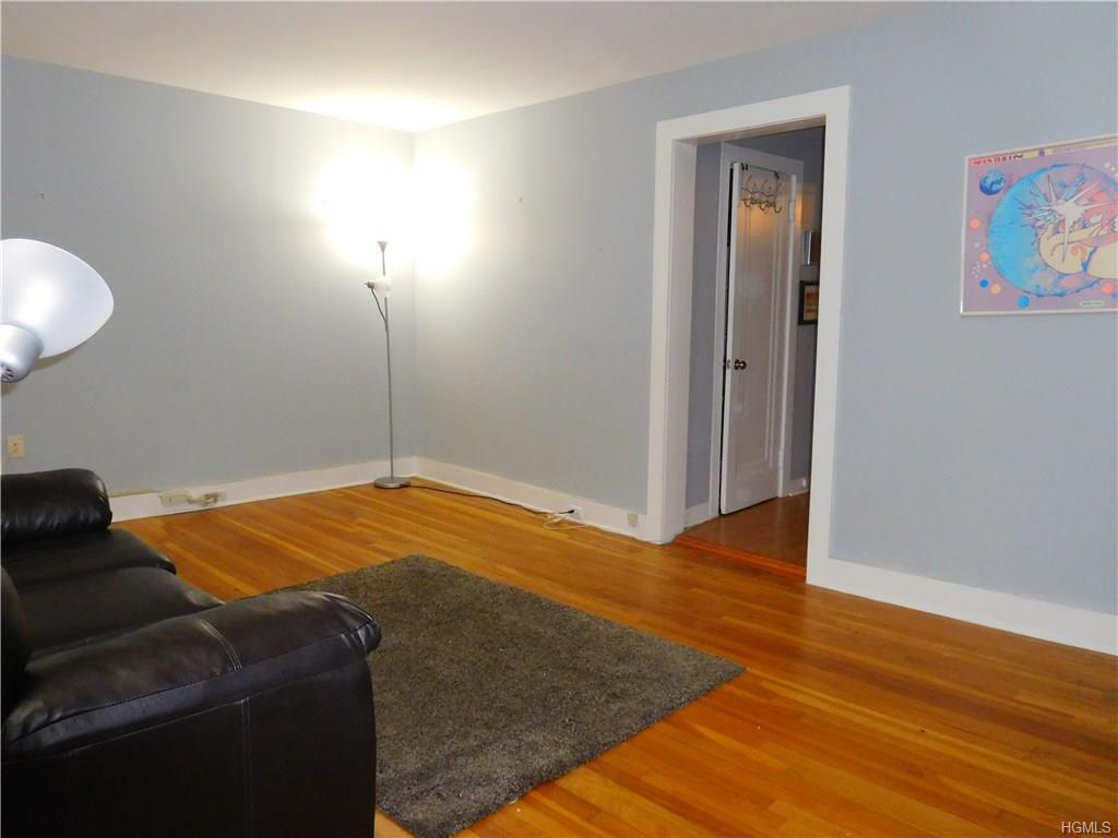 Primary Photo - 2319 Loring Pl N