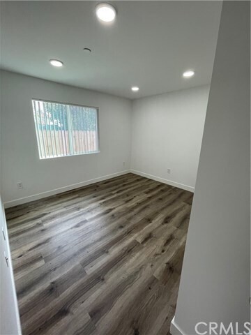 Building Photo - 1257 W 8th St