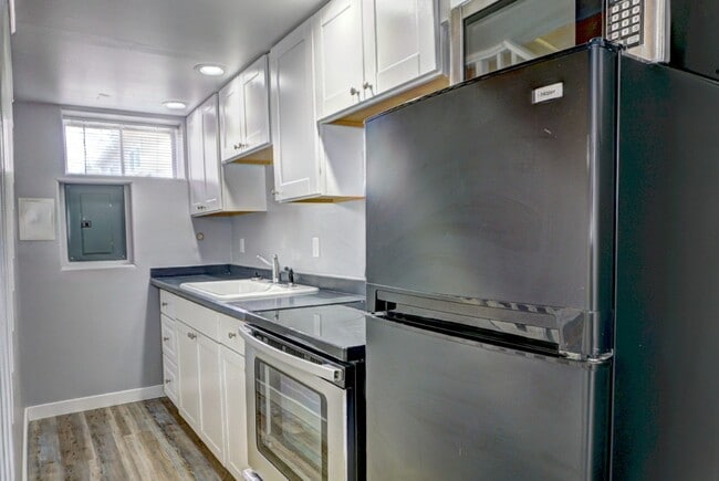 Photo - 1340 Orchard Ave Apartment