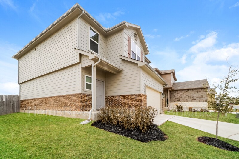 3909 Asher Alley, Saint Hedwig, TX 78152 House Rental in Saint Hedwig