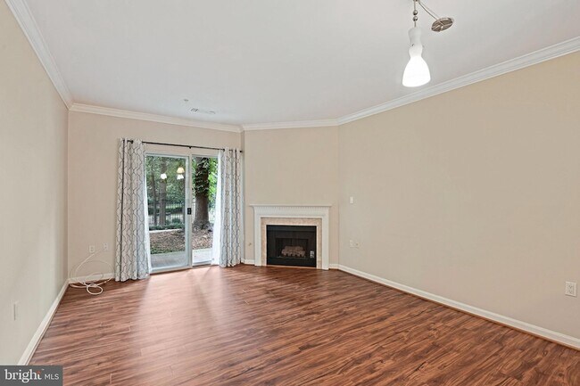 Foto del edificio - 2204 Westcourt Ln