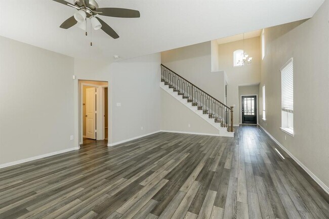 Foto del edificio - 29884 Dovetail Blf Ln