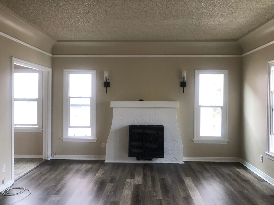 Living Area - 4234 8th Ave