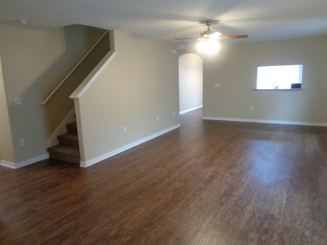 Foto del edificio - 15403 Quail Woods Pl