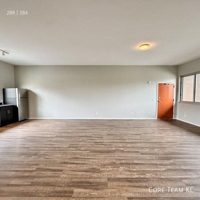 Building Photo - 2903 Gillham Rd
