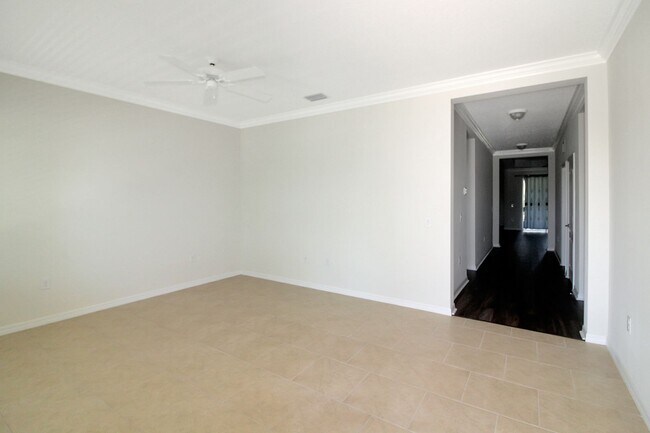 Building Photo - Windwood Annual Home for Rent
