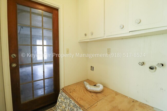 Foto del edificio - East Tulsa 3 Bedroom Gem! Available for immediate move in!