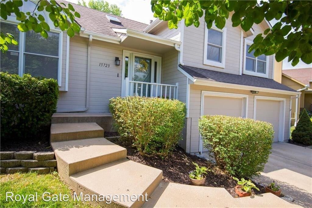 Primary Photo - 4 br, 3 bath House - 15723 Horton Lane