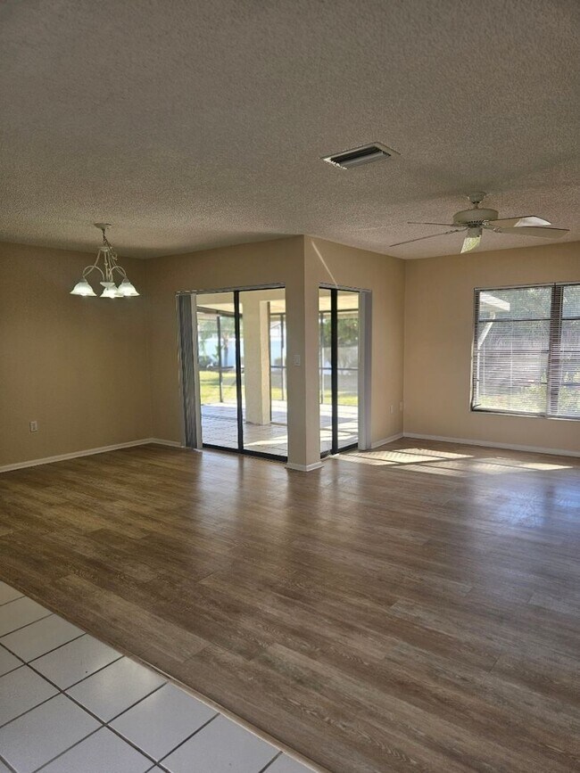 Foto del edificio - Port Charlotte home