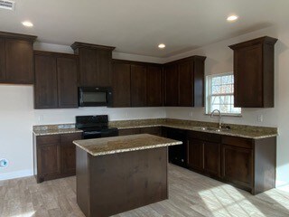 Building Photo - 3602 Eutopia St