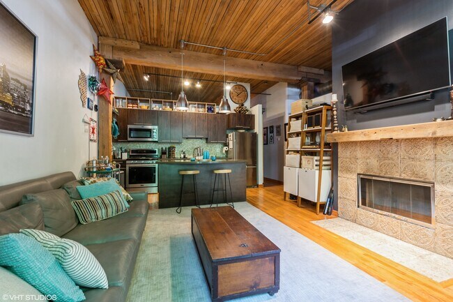 Foto del edificio - 2333 W St Paul Ave