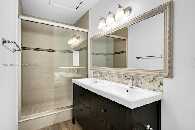 Foto del edificio - 12741 SW 72nd Ave