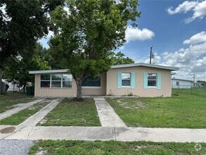 Building Photo - 3340 Normandy Dr