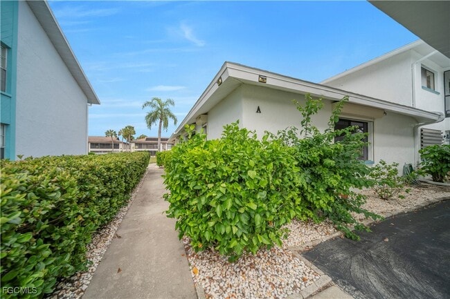 Foto del edificio - 1011 SE 40th St