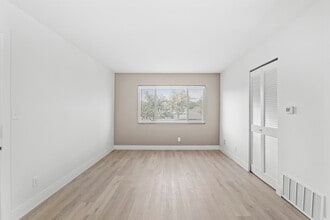 Solo Living Room - Cadence of Newport